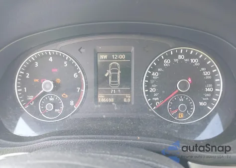 2012 Volkswagen Passat 2.5L Se z USA, uszkodzony, nr VIN 1VWBP7A32CC077832